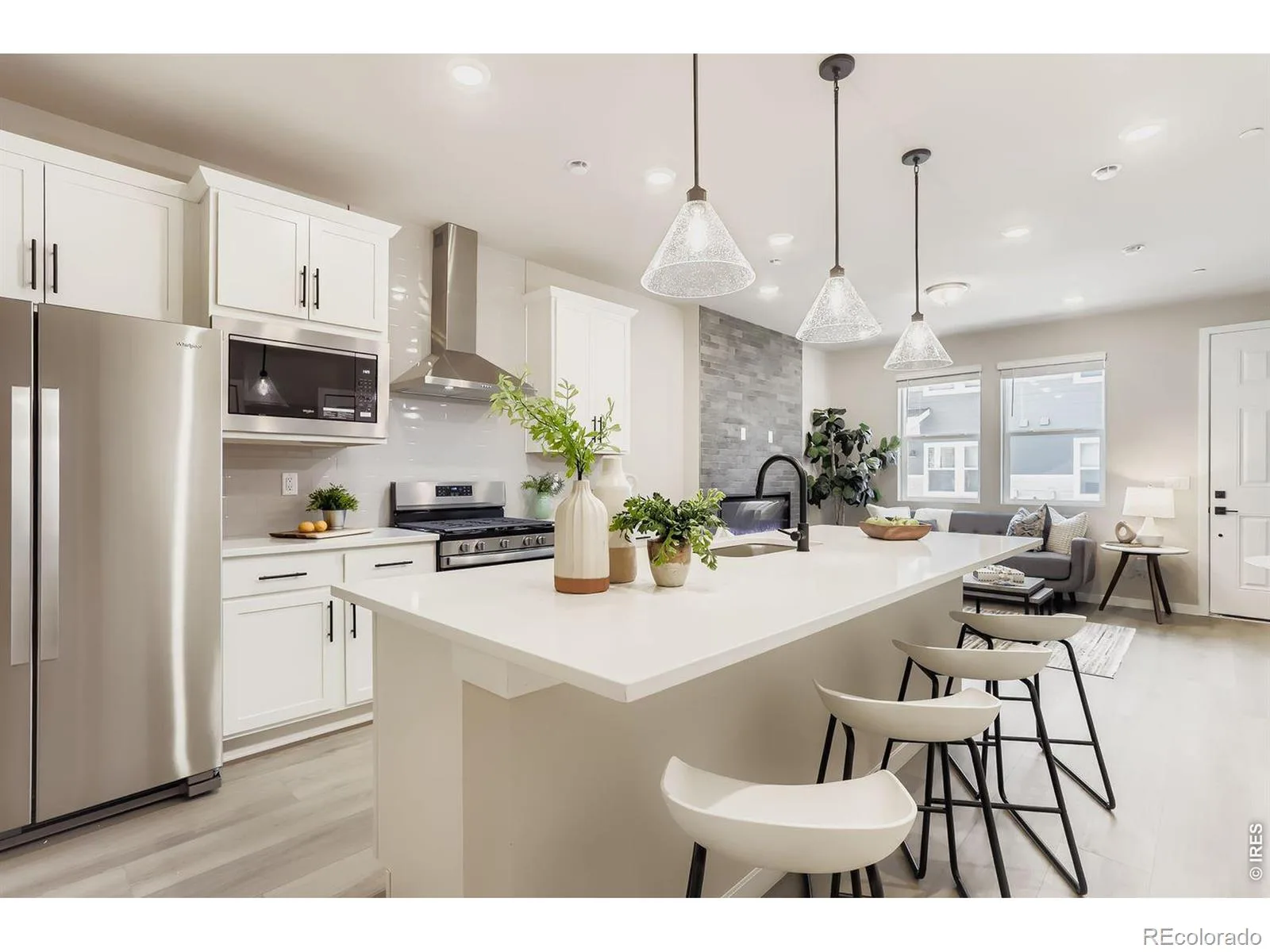 2819 Bear Springs Circle Longmont CO 80503 | MLS #RECIR1061352 06102026191316 1600 14