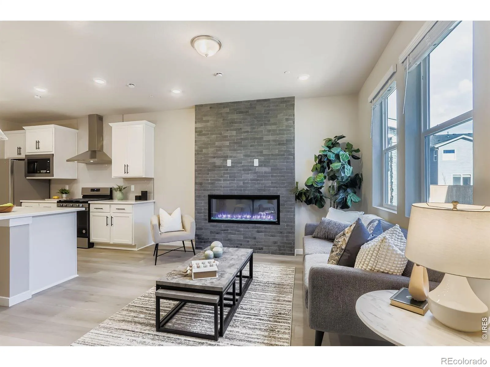 2819 Bear Springs Circle Longmont CO 80503 | MLS #RECIR1061352 06102026191316 1600 8