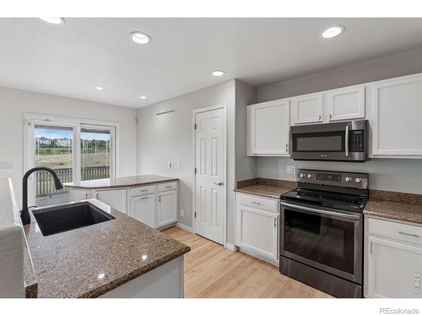 2758 E 109th Avenue Northglenn CO 80233 MLS #RECIR1061359 06102026211317 1600 12