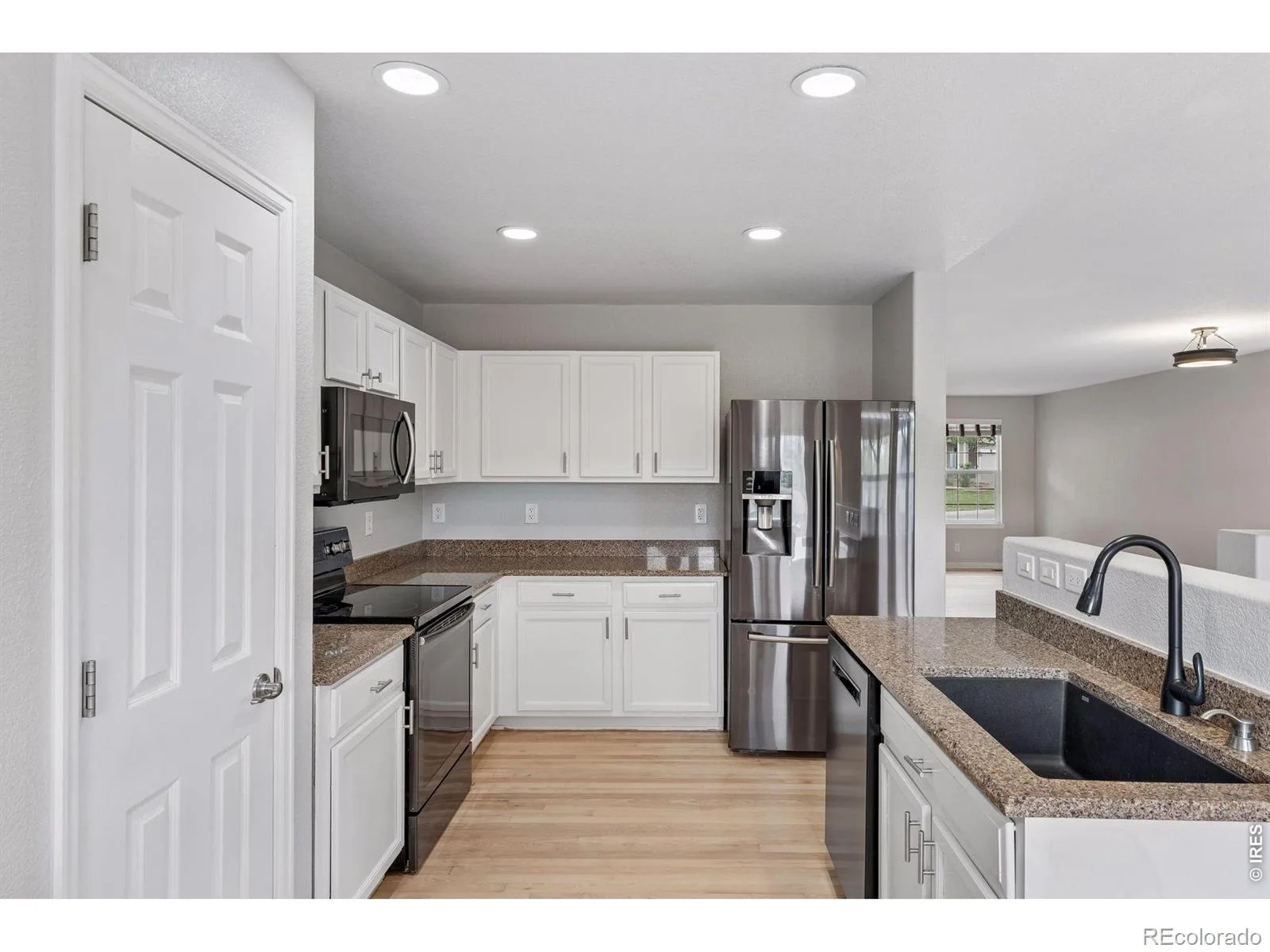 2758 E 109th Avenue Northglenn CO 80233 MLS #RECIR1061359 06102026211317 1600 13