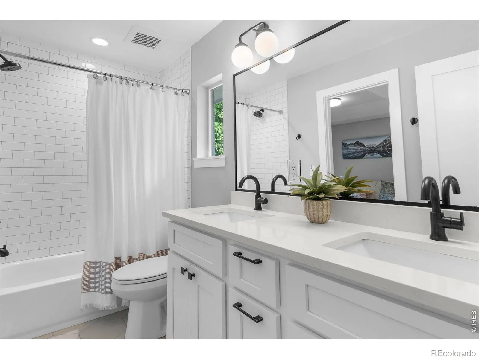 2450 S Humboldt Street Denver CO 80210 MLS #RECIR1061366 06112026163531 1600 31