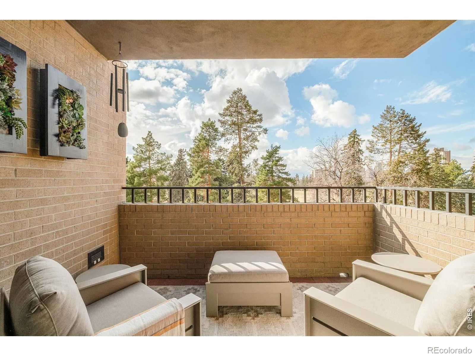 1111 Race Street #4B Denver CO 80206 MLS #RECIR1061401 06102026203849 1600 25