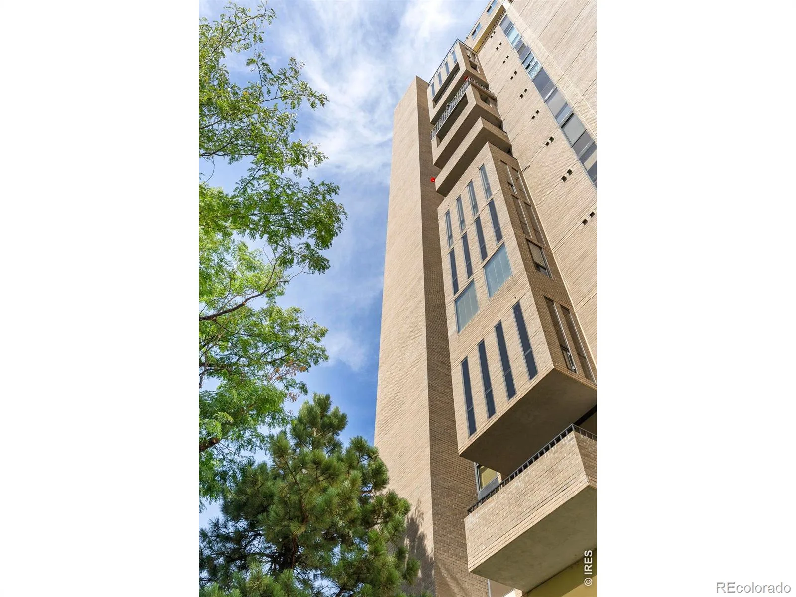 1111 Race Street #4B Denver CO 80206 MLS #RECIR1061401 06102026203849 1600 28