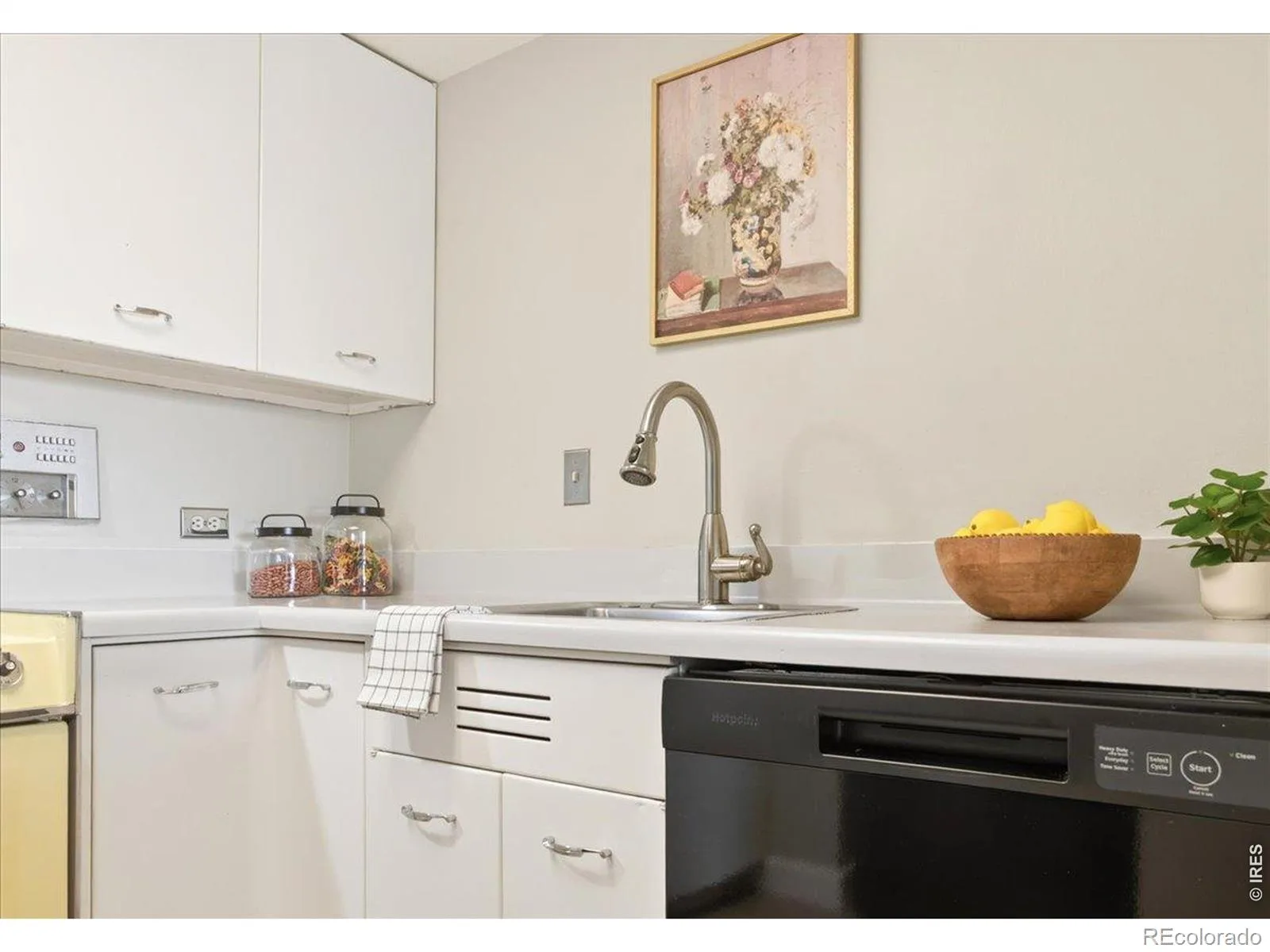 888 N Logan Street #10D Denver CO 80203 MLS #RECIR1061431 06112026164258 1600 11