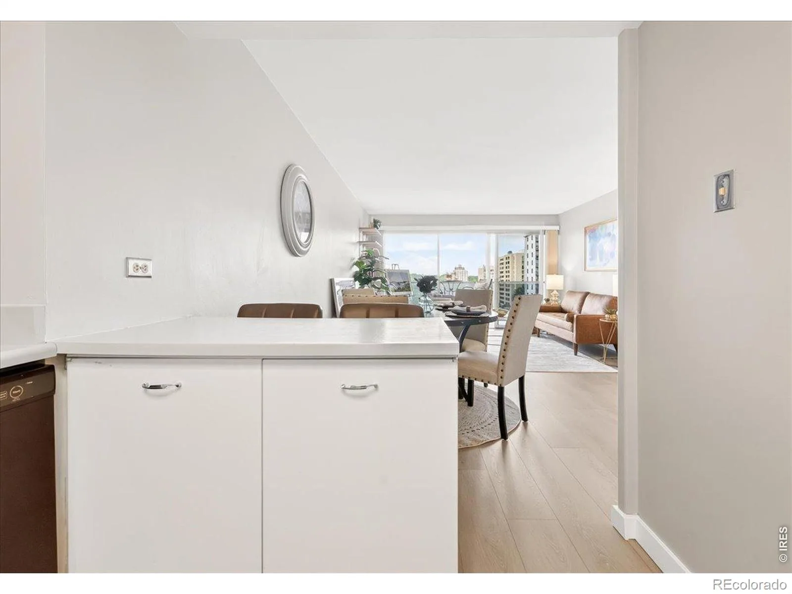 888 N Logan Street #10D Denver CO 80203 MLS #RECIR1061431 06112026164258 1600 12