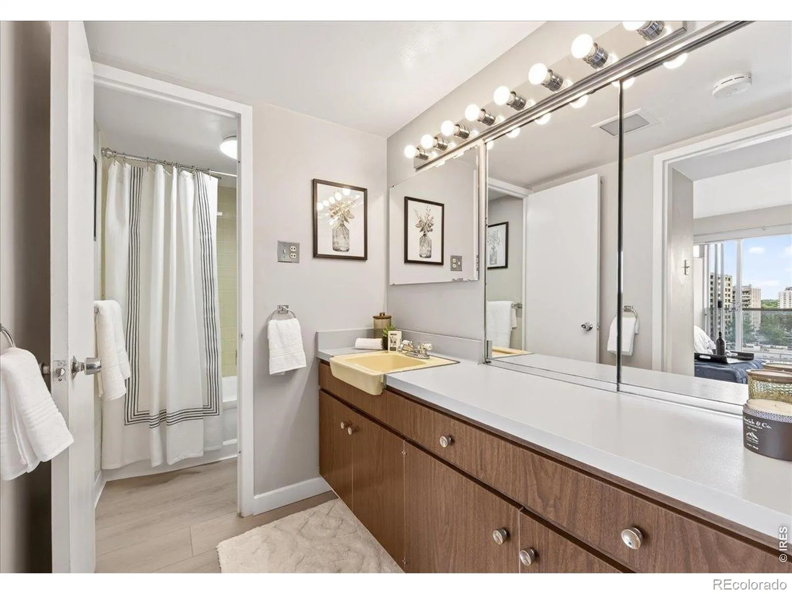 888 N Logan Street #10D Denver CO 80203 MLS #RECIR1061431 06112026164258 1600 19