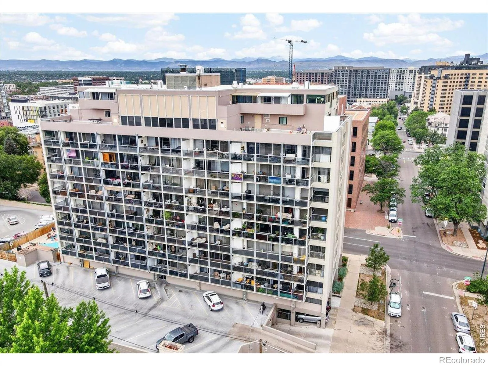 888 N Logan Street #10D Denver CO 80203 MLS #RECIR1061431 06112026164258 1600 38