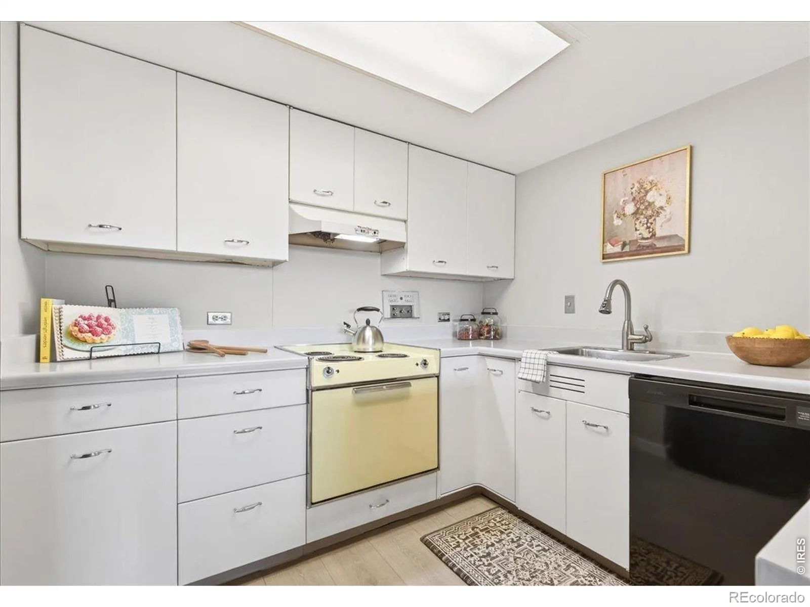 888 N Logan Street #10D Denver CO 80203 MLS #RECIR1061431 06112026164258 1600 7