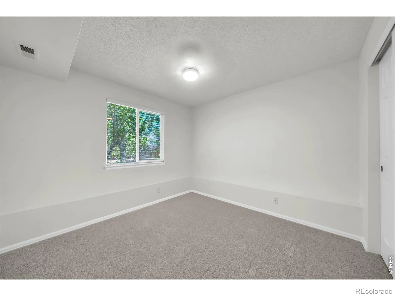 1106 Red Oak Drive Longmont CO 80504 MLS #RECIR1061439 06112026164643 1600 12
