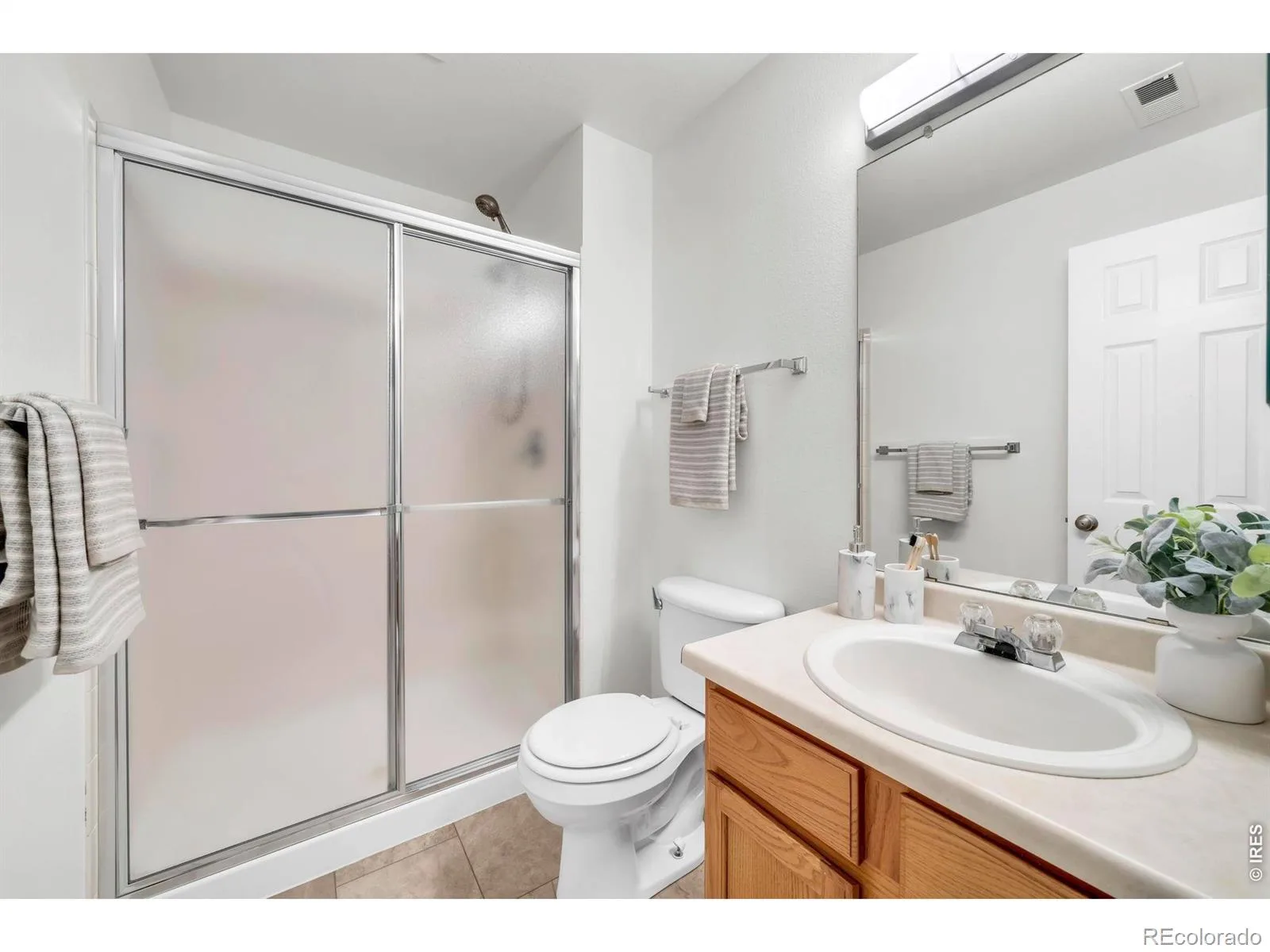1106 Red Oak Drive Longmont CO 80504 MLS #RECIR1061439 06112026164643 1600 13