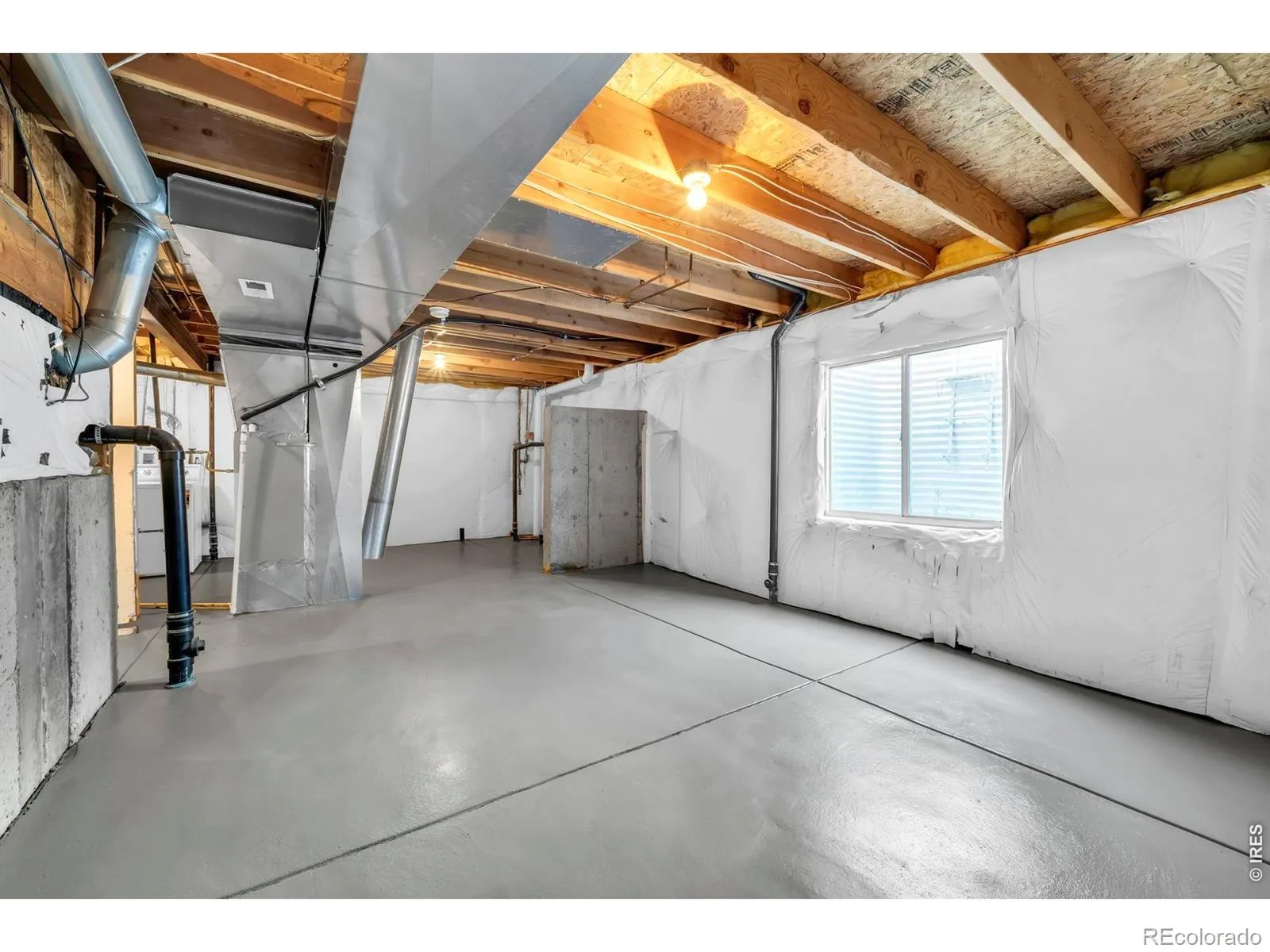 1106 Red Oak Drive Longmont CO 80504 MLS #RECIR1061439 06112026164643 1600 22