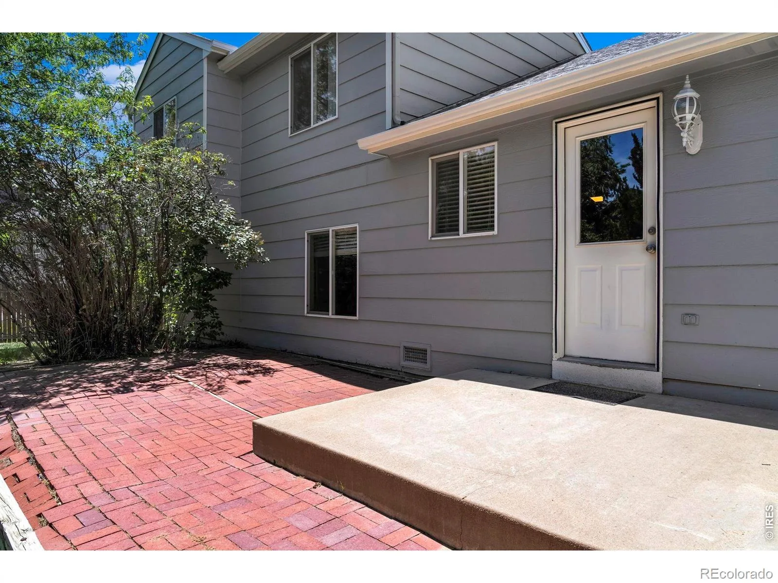 1106 Red Oak Drive Longmont CO 80504 MLS #RECIR1061439 06112026164643 1600 25