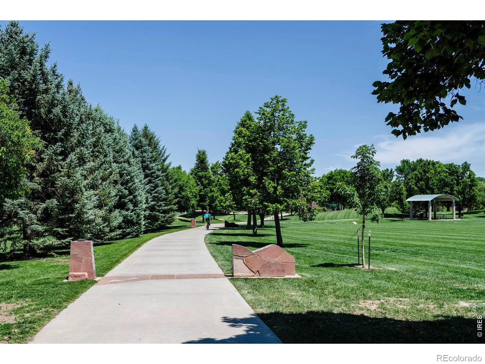 1106 Red Oak Drive Longmont CO 80504 MLS #RECIR1061439 06112026164643 1600 32