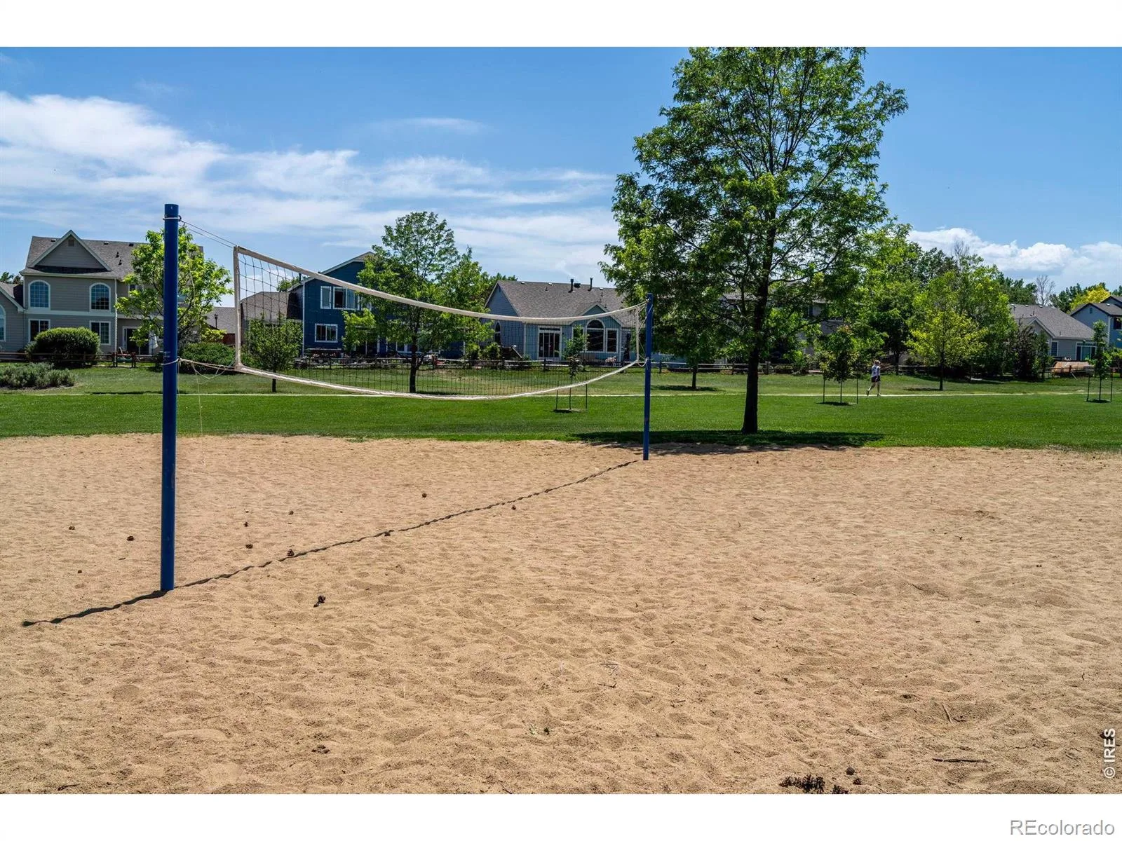 1106 Red Oak Drive Longmont CO 80504 MLS #RECIR1061439 06112026164643 1600 35