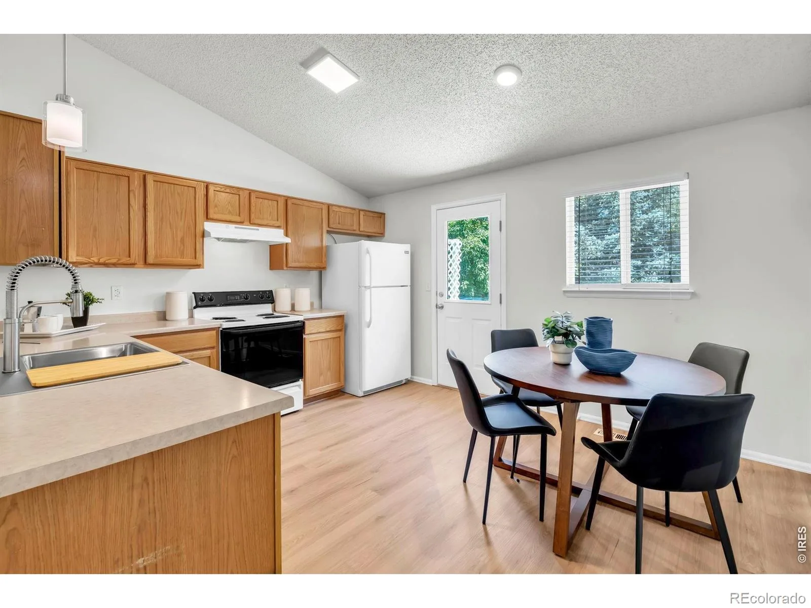 1106 Red Oak Drive Longmont CO 80504 MLS #RECIR1061439 06112026164643 1600 5