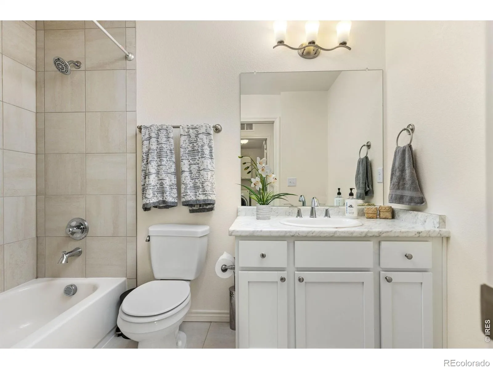 1324 Country Court Longmont CO 80501 MLS #RECIR1061499 06112026204808 1600 18