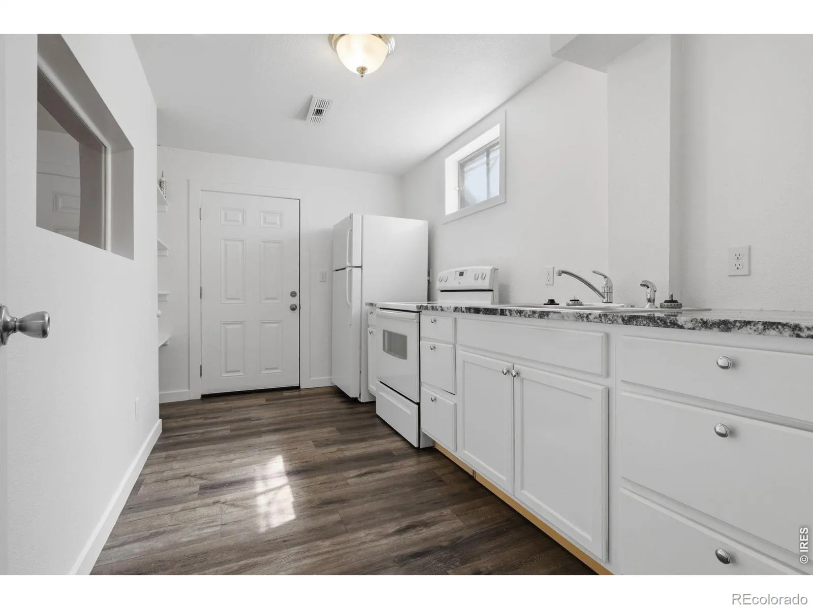 2479 Tulip Street Longmont CO 80501 MLS #RECIR1061508 06112026205939 1600 32