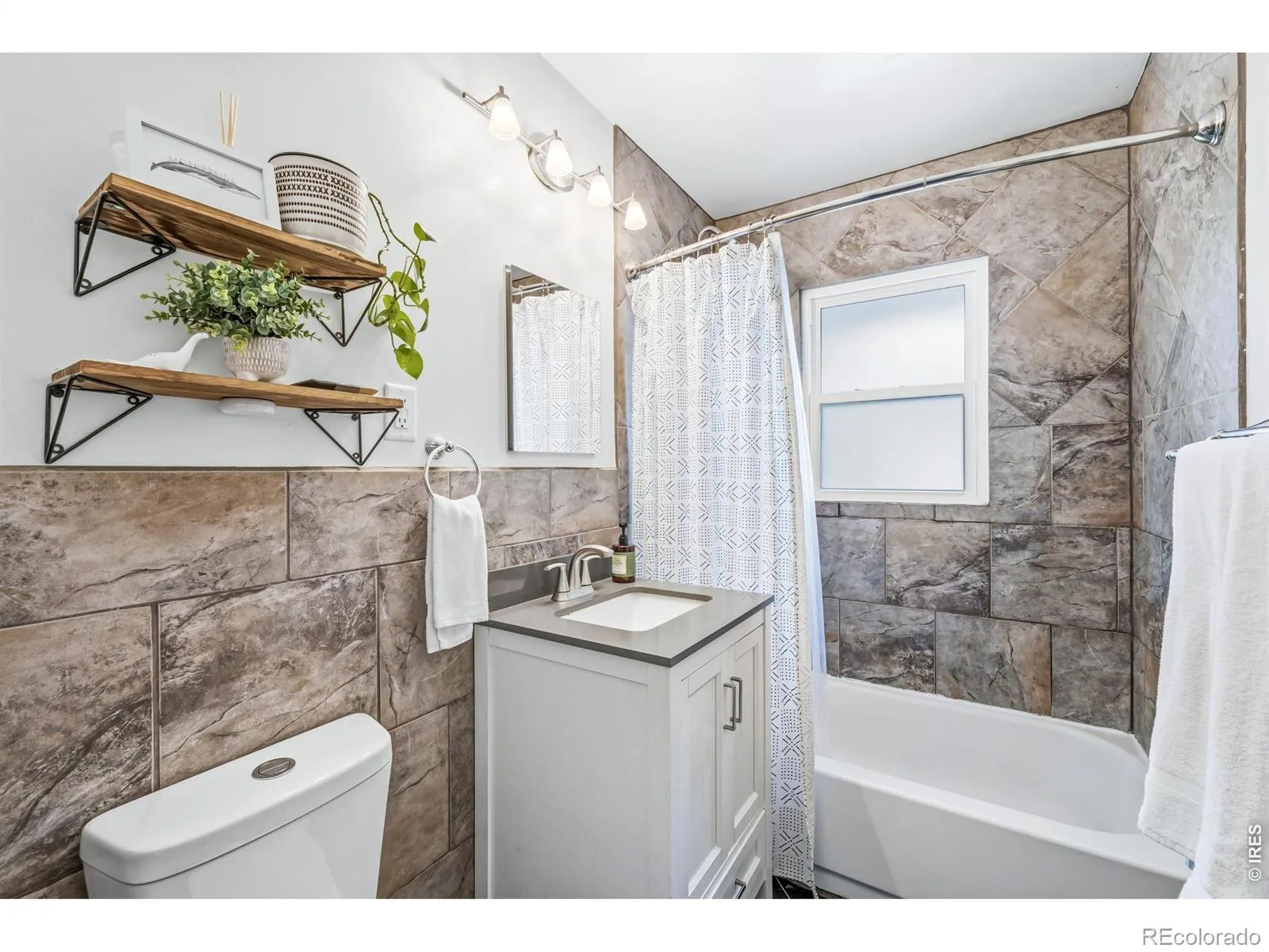 931 Grant Street Longmont CO 80501 MLS #RECIR1061532 06112026212015 1600 14