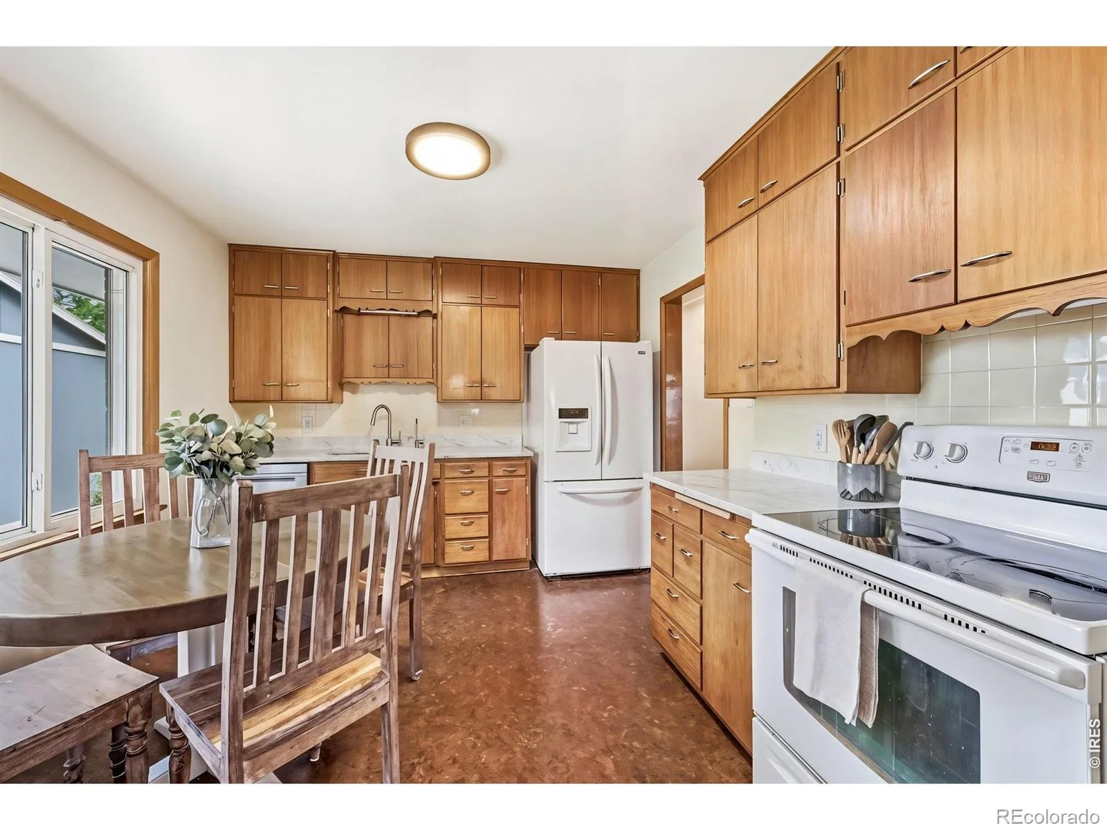 931 Grant Street Longmont CO 80501 MLS #RECIR1061532 06112026212015 1600 2