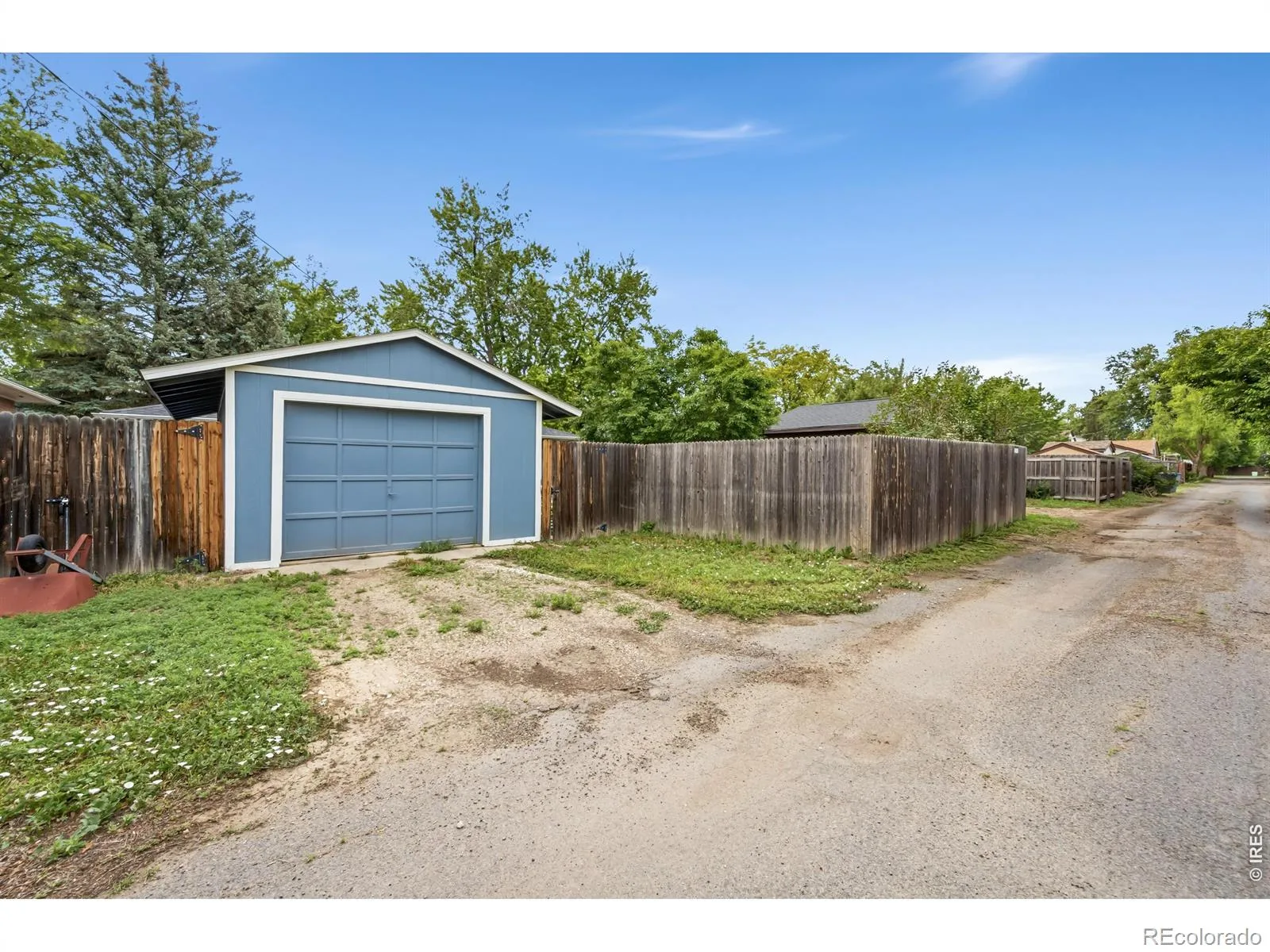 931 Grant Street Longmont CO 80501 MLS #RECIR1061532 06112026212015 1600 22