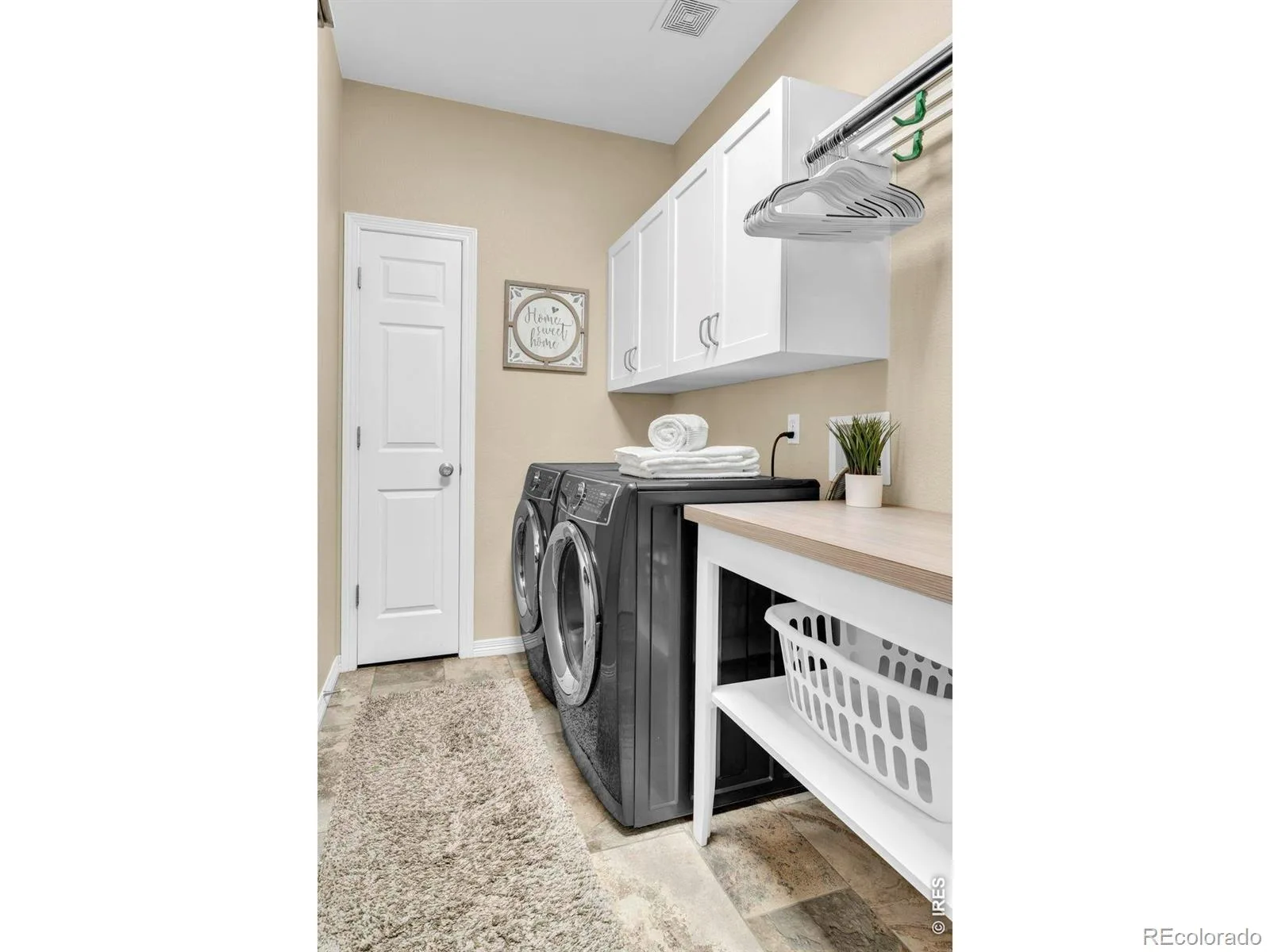 1590 Snowy Owl Drive Broomfield CO 80020 | MLS #RECIR1061597 06122026175758 1600 21