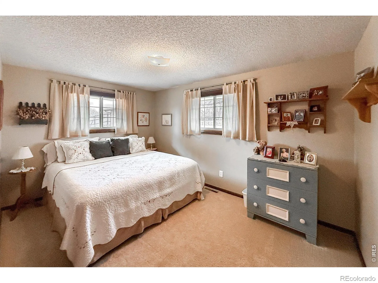 2806 Lake Park Way Longmont CO 80503 MLS #RECIR1061630 06122026175616 1600 22