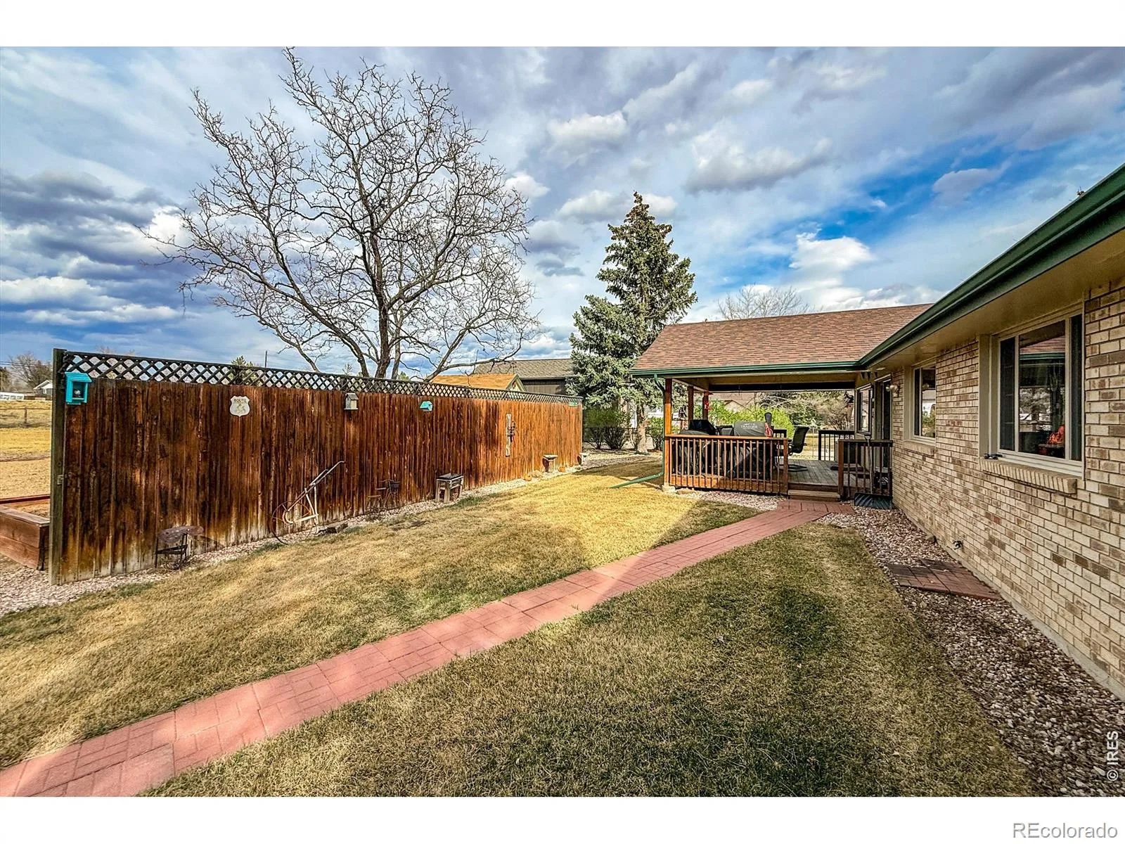 2806 Lake Park Way Longmont CO 80503 MLS #RECIR1061630 06122026175616 1600 33