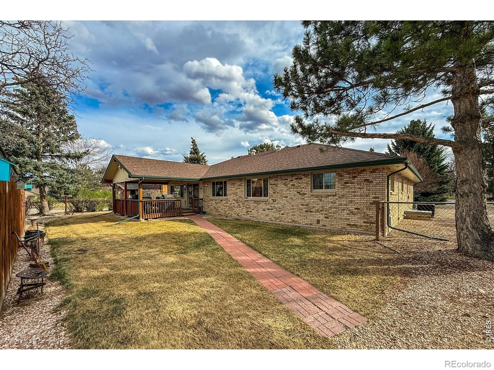 2806 Lake Park Way Longmont CO 80503 MLS #RECIR1061630 06122026175616 1600 34