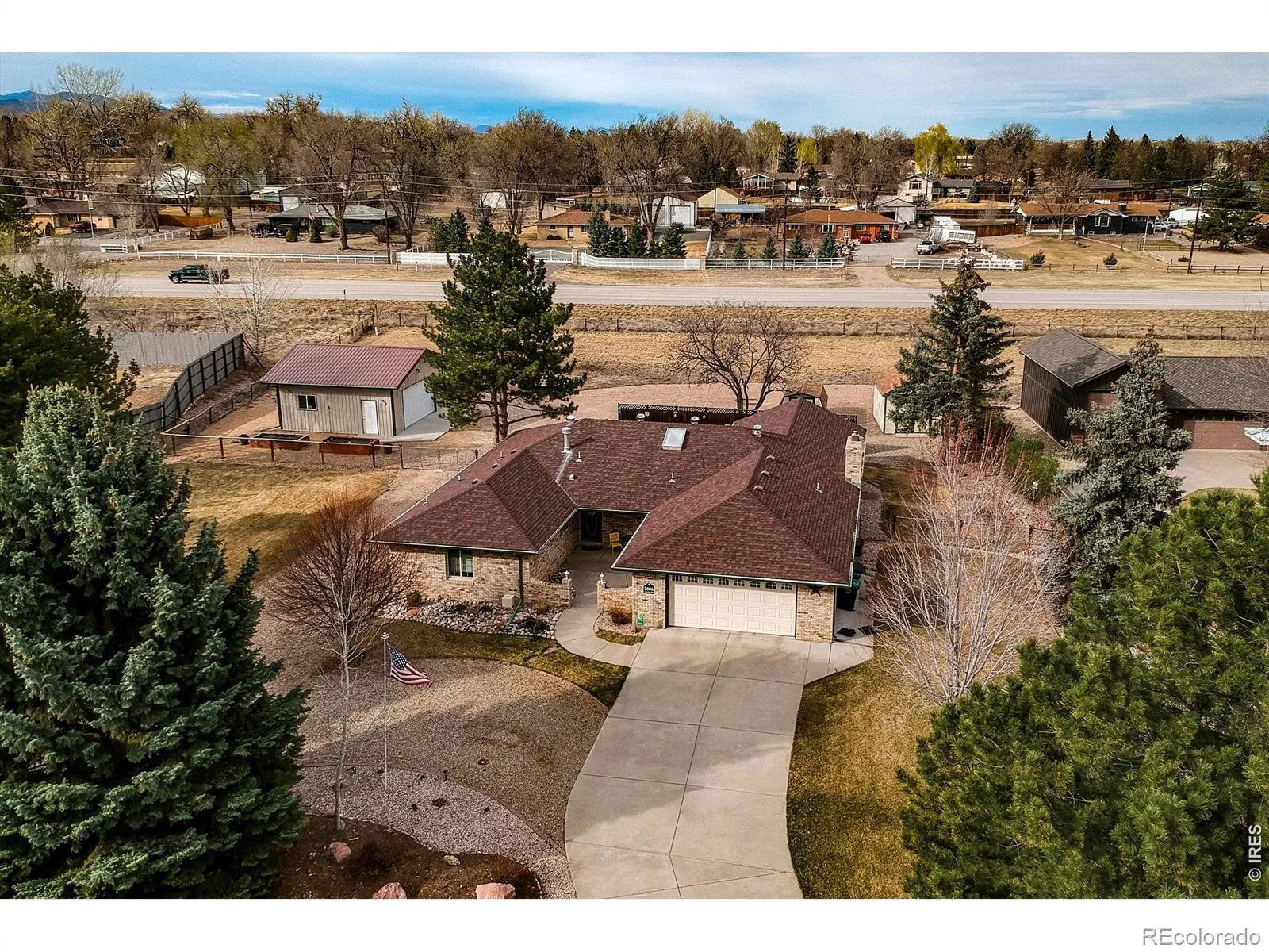 2806 Lake Park Way Longmont CO 80503 MLS #RECIR1061630 06122026175616 1600 36