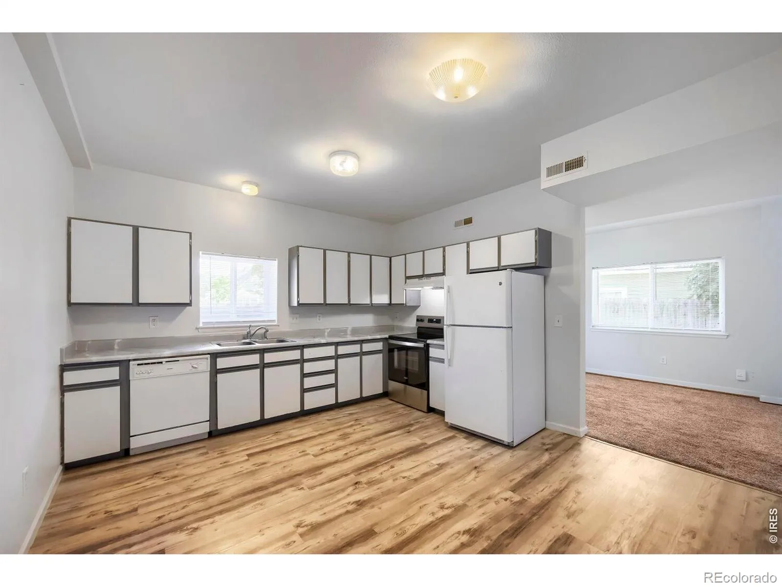1201-1203 Spruce Avenue Longmont CO 80501 MLS #RECIR1061733 06132026012837 1600 11