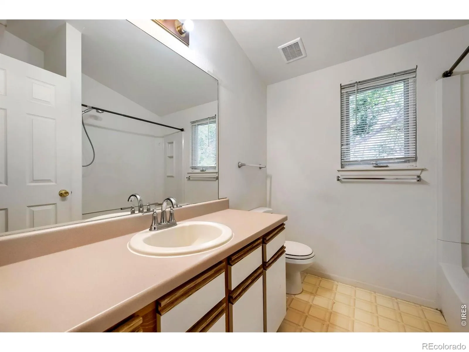1201-1203 Spruce Avenue Longmont CO 80501 MLS #RECIR1061733 06132026012837 1600 25