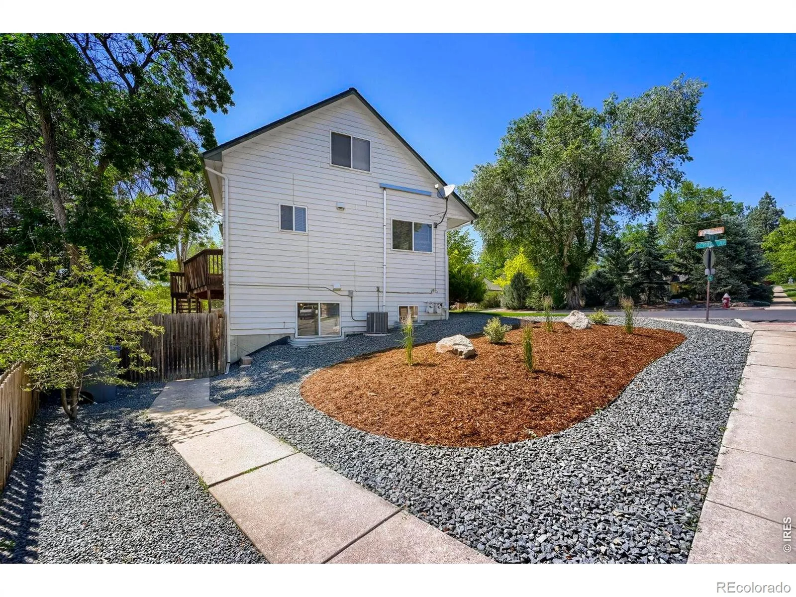 1201-1203 Spruce Avenue Longmont CO 80501 MLS #RECIR1061733 06132026012837 1600 27