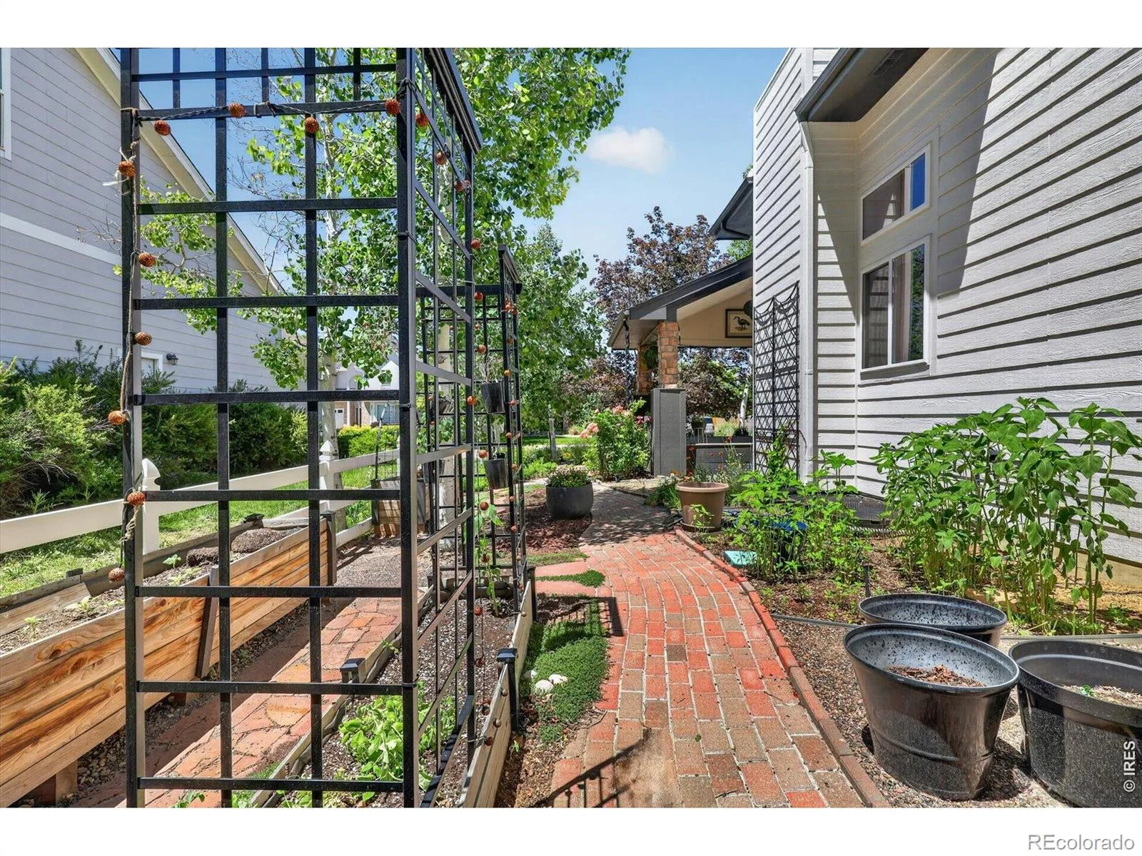 714 Ridge Creek Court Longmont CO 80504 MLS #RECIR1061817 06142026140254 1600 46