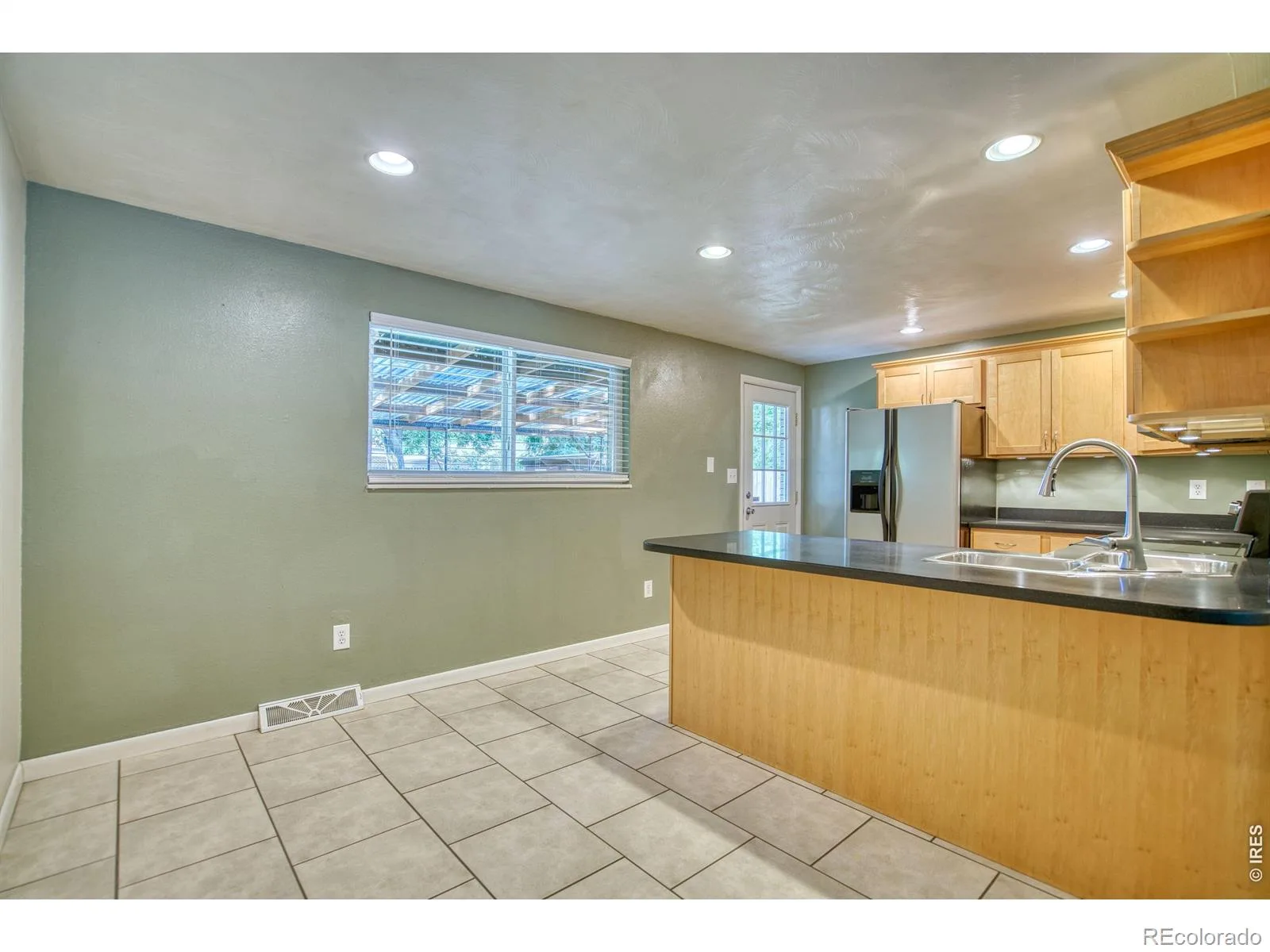 1113 Kansas Avenue Longmont CO 80501 MLS #RECIR1061820 06162026222206 1600 4