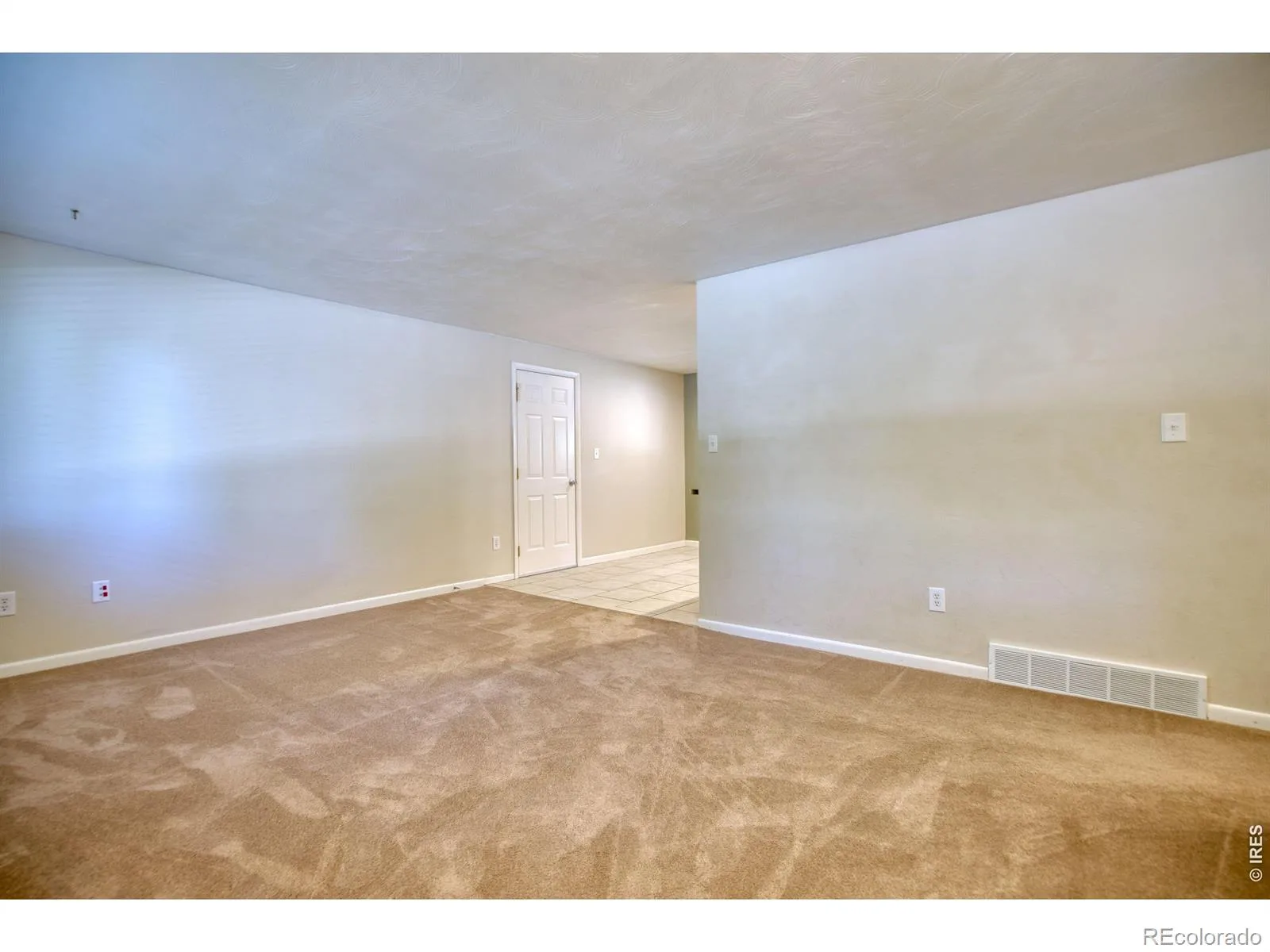 1113 Kansas Avenue Longmont CO 80501 MLS #RECIR1061820 06162026222206 1600 8