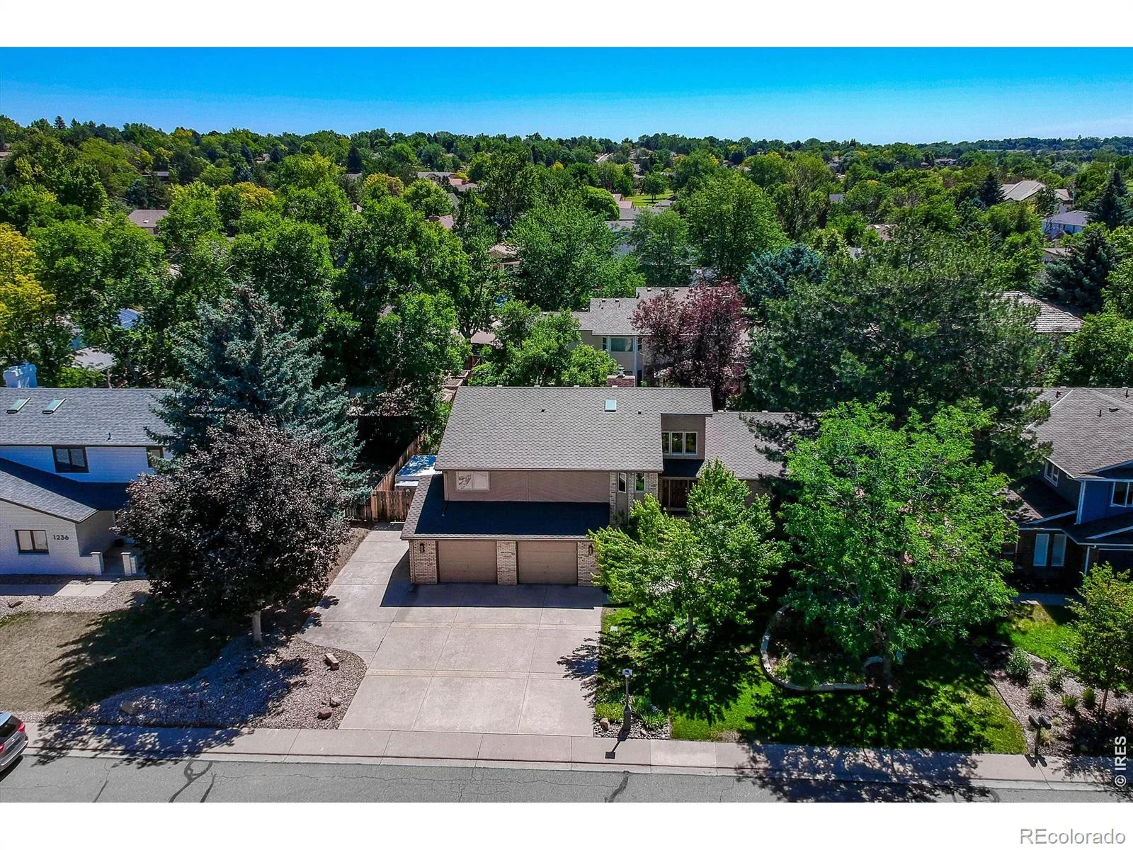 1234 Twin Peaks Circle Longmont CO 80503 MLS #RECIR1061846 06152026194427 1600 0