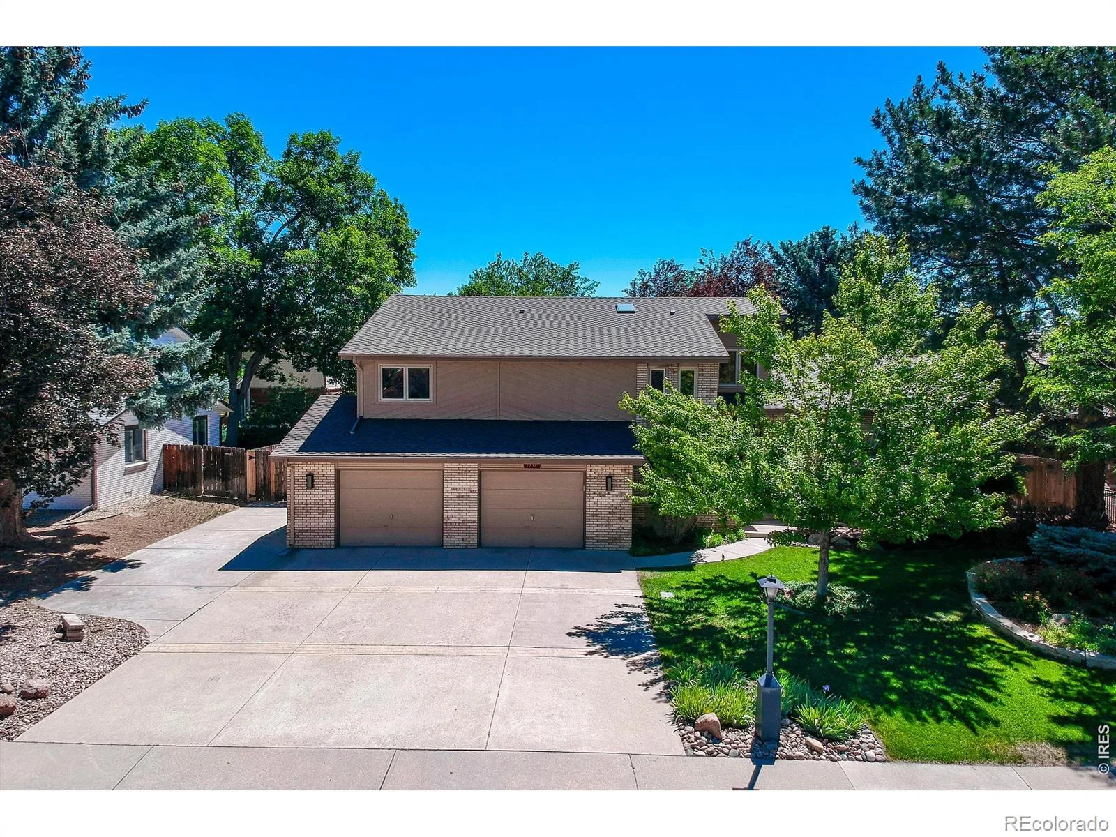 1234 Twin Peaks Circle Longmont CO 80503 MLS #RECIR1061846 06152026194427 1600 1