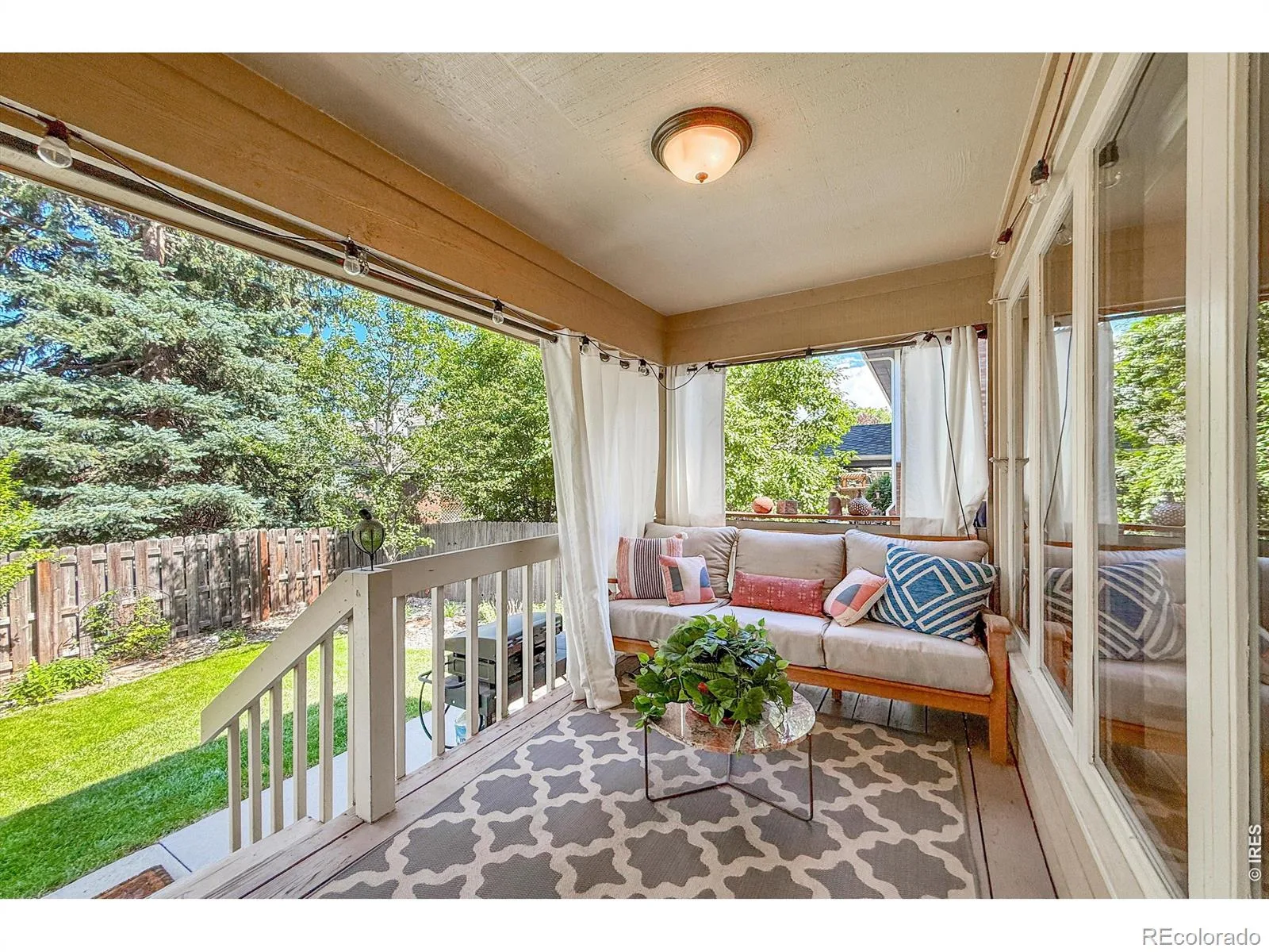 1234 Twin Peaks Circle Longmont CO 80503 MLS #RECIR1061846 06152026194427 1600 34