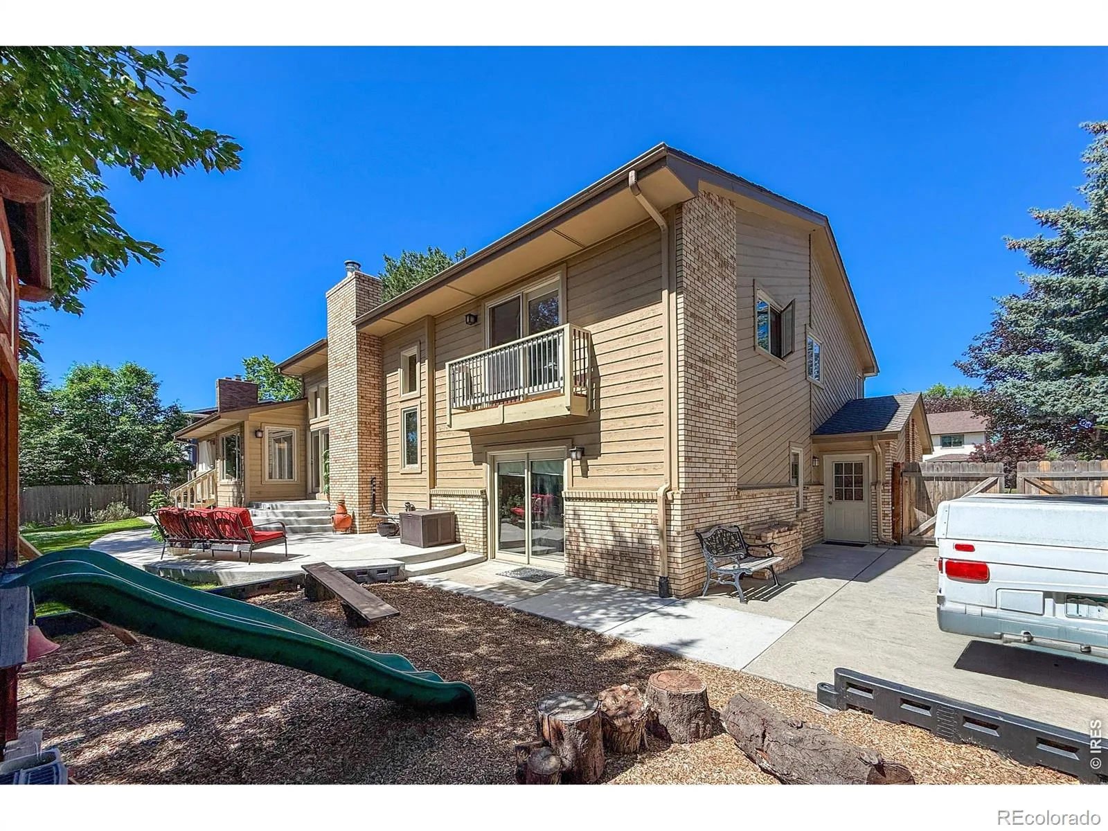1234 Twin Peaks Circle Longmont CO 80503 MLS #RECIR1061846 06152026194427 1600 38