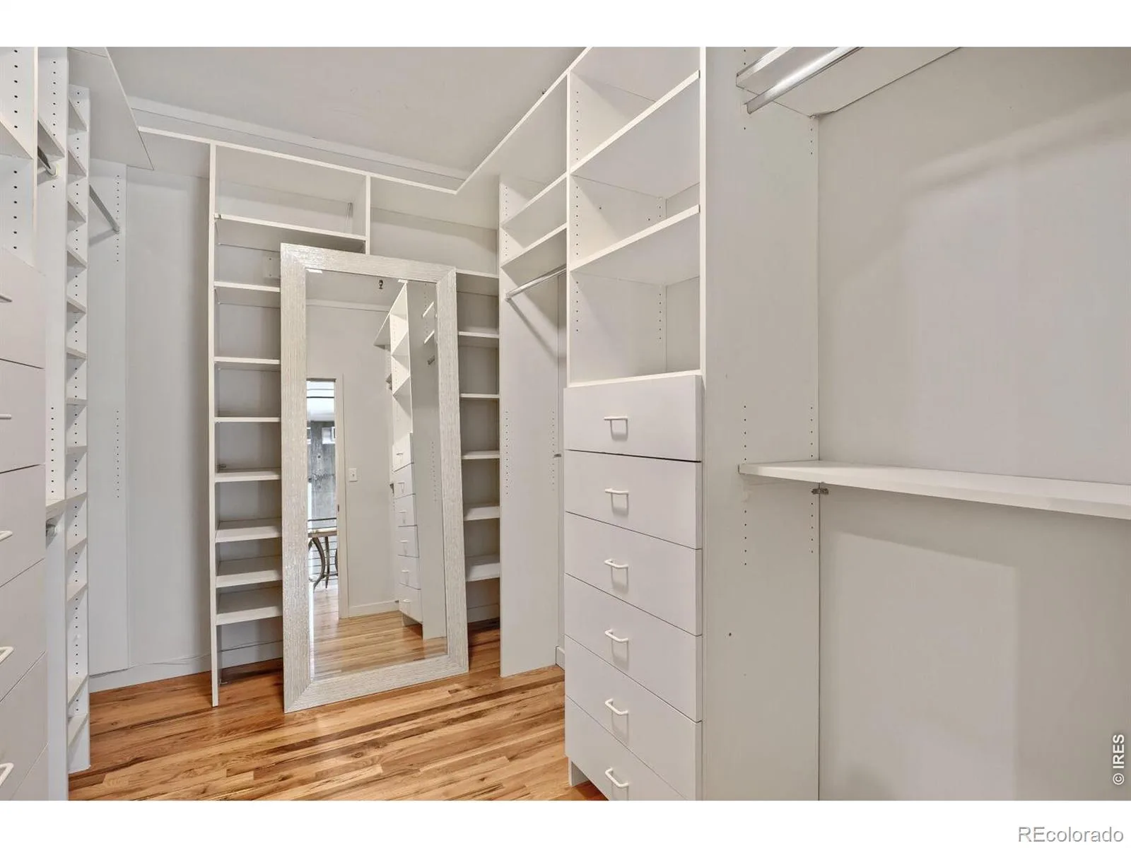 1050 Cherokee Street #401 Denver CO 80204 MLS #RECIR1061849 06222026005305 1600 19