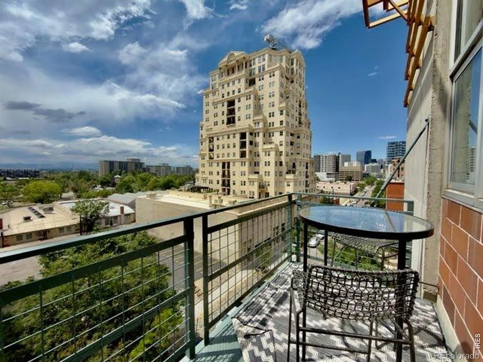 1050 Cherokee Street #401 Denver CO 80204 MLS #RECIR1061849 06222026005305 1600 30