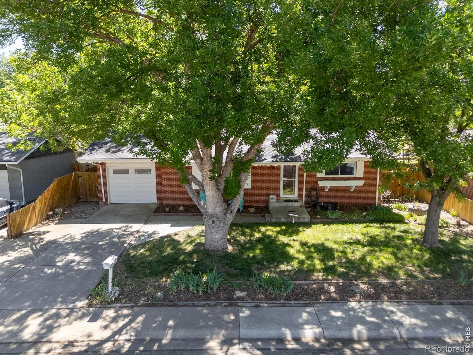 918 S Bross Street Longmont CO 80501 MLS #RECIR1061860 06152026194917 1600 37