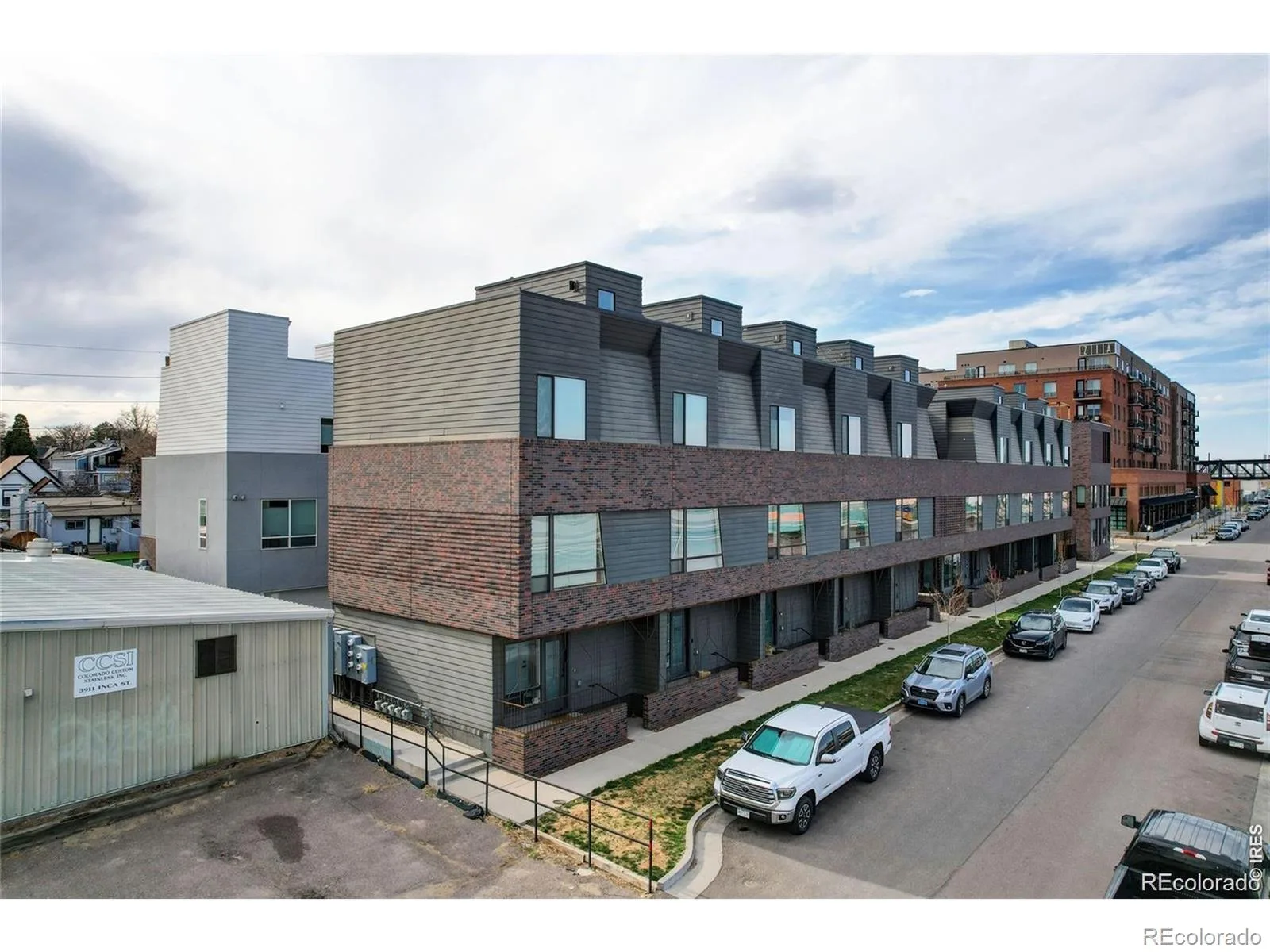 3937 Inca Street Denver CO 80211 MLS #RECIR1061905 06172026003942 1600 33