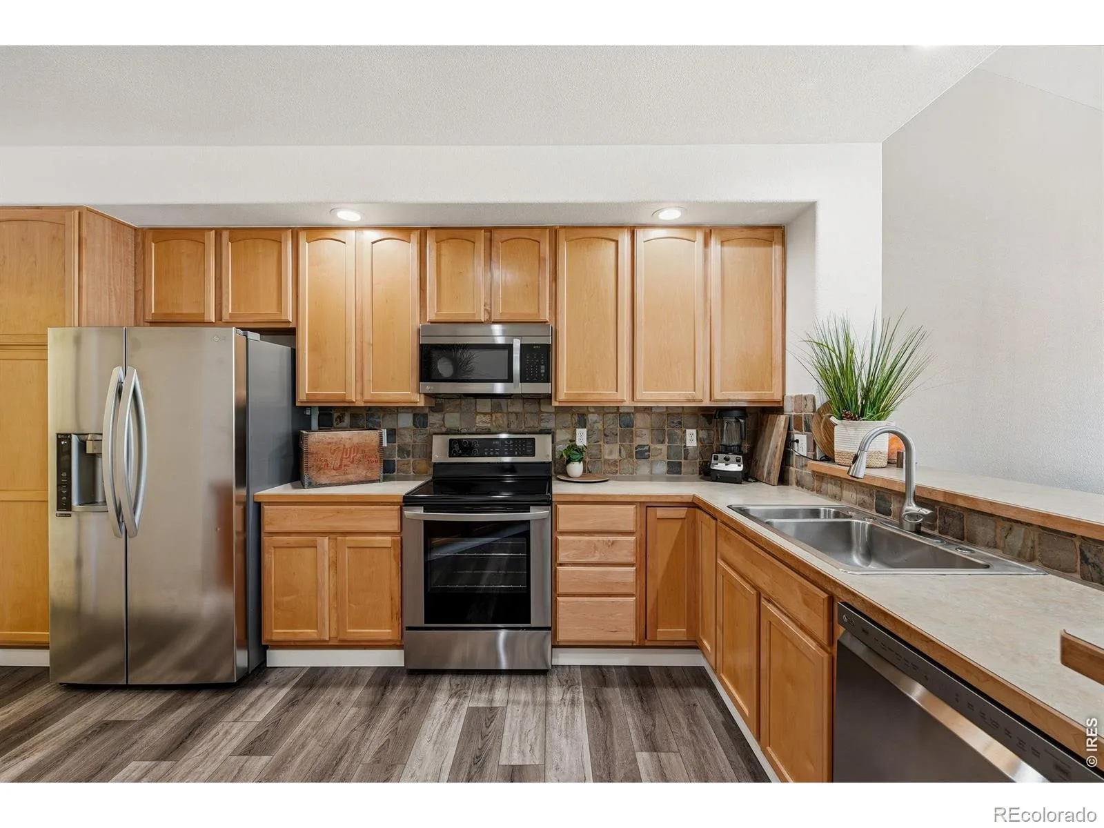 3766 Florentine Circle Longmont CO 80503 | MLS #RECIR1061937 06162026222300 1600 10