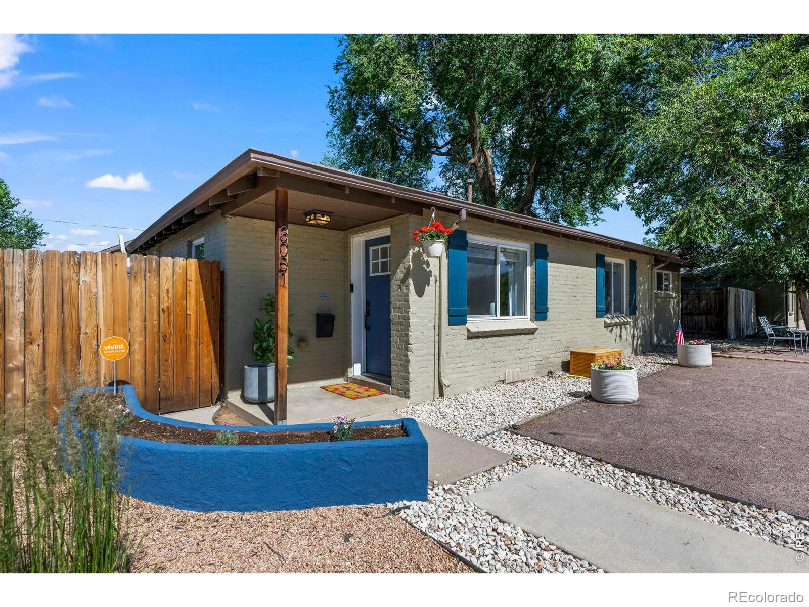 3051 Grape Street Denver CO 80207 MLS #RECIR1061944 06162026222340 1600 1
