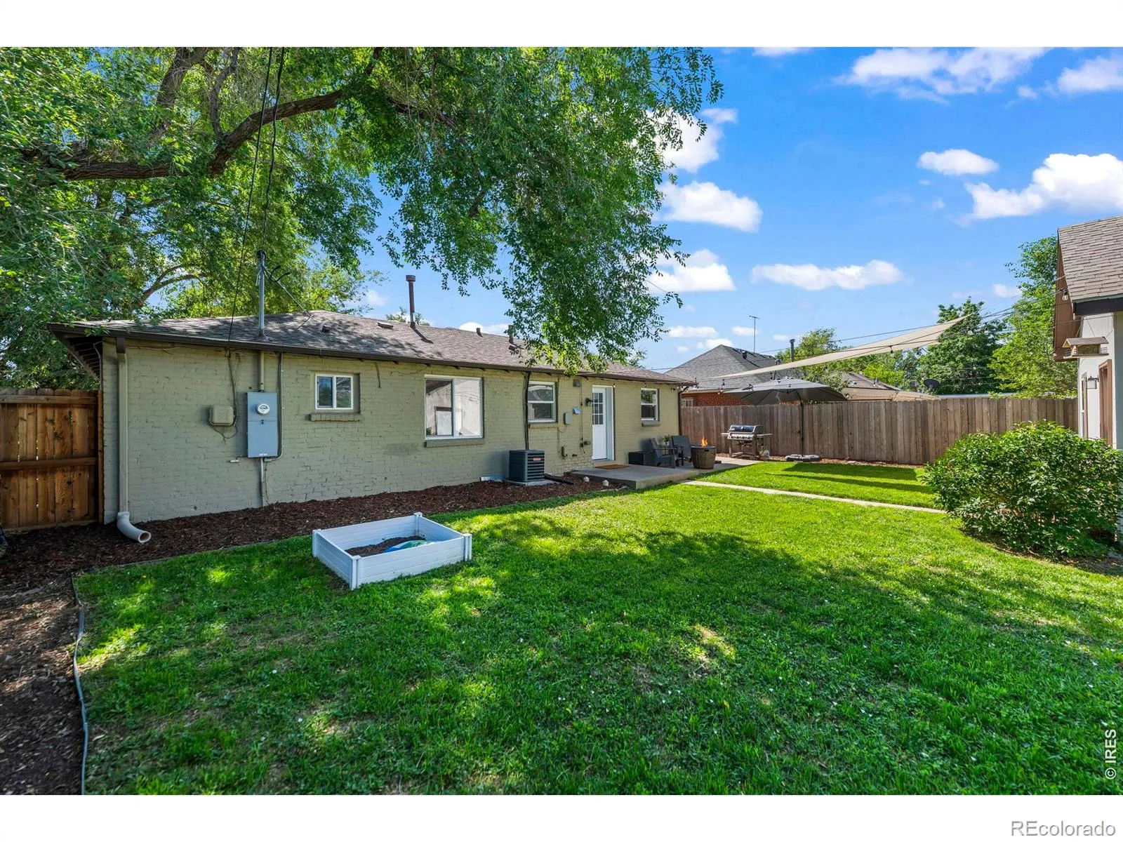 3051 Grape Street Denver CO 80207 MLS #RECIR1061944 06162026222340 1600 22
