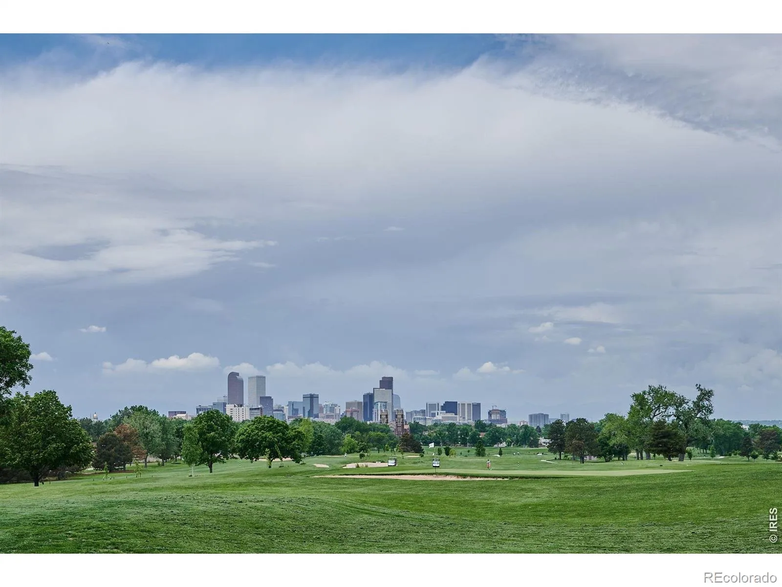 3051 Grape Street Denver CO 80207 MLS #RECIR1061944 06162026222340 1600 27