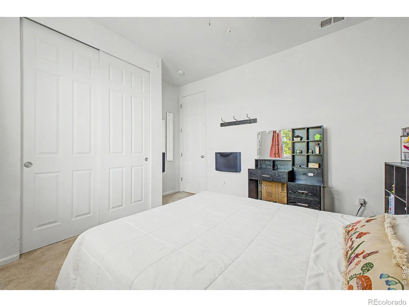 26772 E Ellsworth Avenue Aurora CO 80018 | MLS #RECIR1061957 06162026233141 1600 22