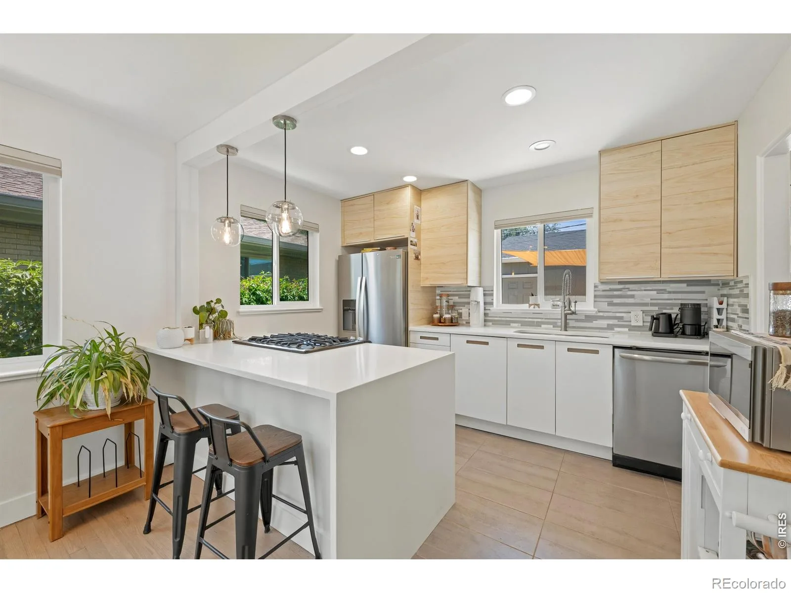 5151 E Thrill Place Denver CO 80207 MLS #RECIR1061971 06172026001035 1600 8