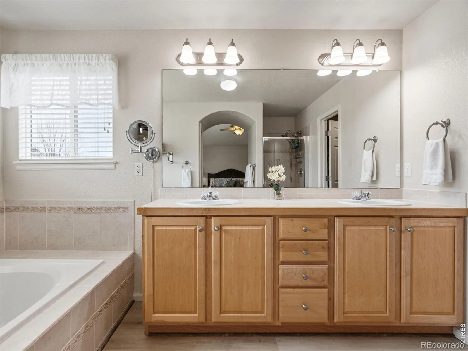 12651 James Circle Broomfield CO 80020 MLS #RECIR1061982 06172026060447 1600 24